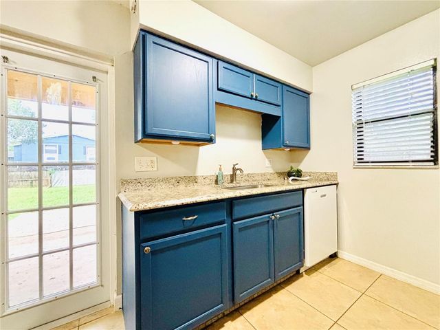12236 FOX HOUND LANE, Orlando, FL 32826