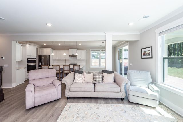 1343 Homecoming, Ravenel, SC 29470