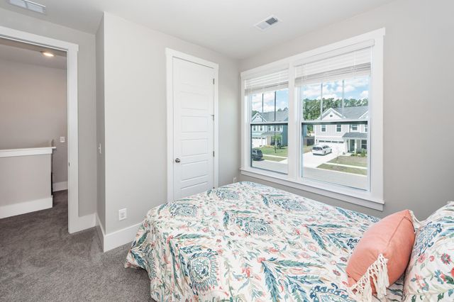 1343 Homecoming, Ravenel, SC 29470
