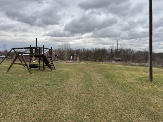 1877 Dutcher Road, Howell, MI 48843