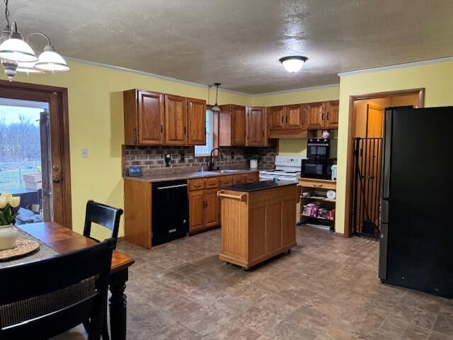 1877 Dutcher Road, Howell, MI 48843