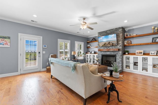 9 Windy Ln., Pawleys Island, SC 29585