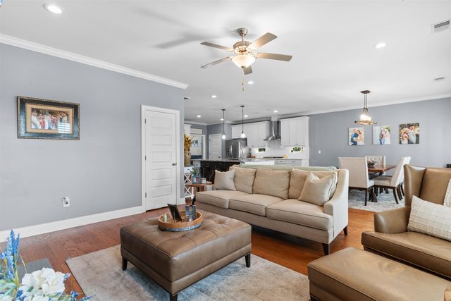 9 Windy Ln., Pawleys Island, SC 29585
