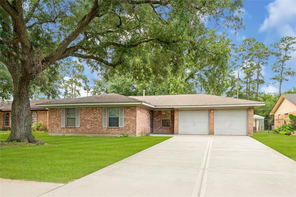 13710 Edgeboro Street, Houston, TX 77049