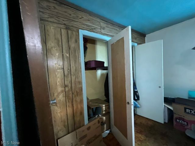 5911 Lexington Avenue, Cleveland, OH 44103