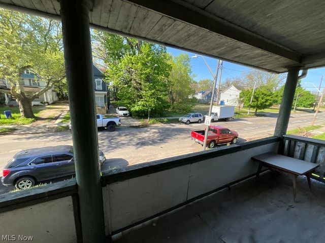 5911 Lexington Avenue, Cleveland, OH 44103