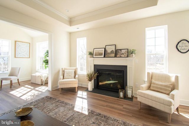 9 REDKIST DR, Mullica Hill, NJ 08062