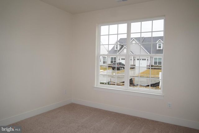 9 REDKIST DR, Mullica Hill, NJ 08062