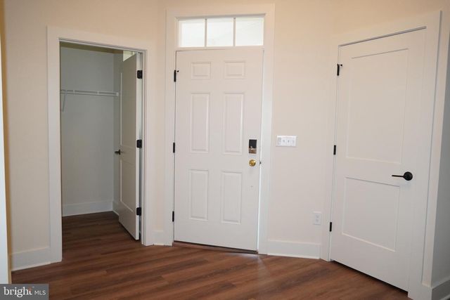 9 REDKIST DR, Mullica Hill, NJ 08062