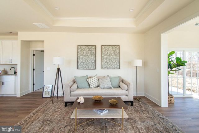 9 REDKIST DR, Mullica Hill, NJ 08062