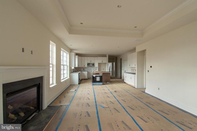 9 REDKIST DR, Mullica Hill, NJ 08062