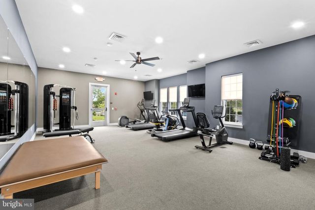 9 REDKIST DR, Mullica Hill, NJ 08062