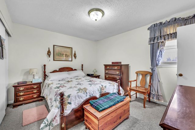 217 Sewell Dr, Clarksville, TN 37042