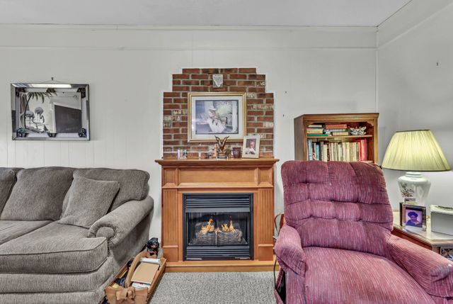 217 Sewell Dr, Clarksville, TN 37042