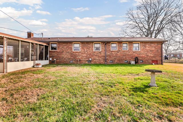 217 Sewell Dr, Clarksville, TN 37042