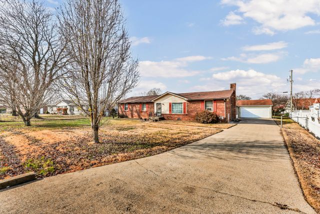 217 Sewell Dr, Clarksville, TN 37042