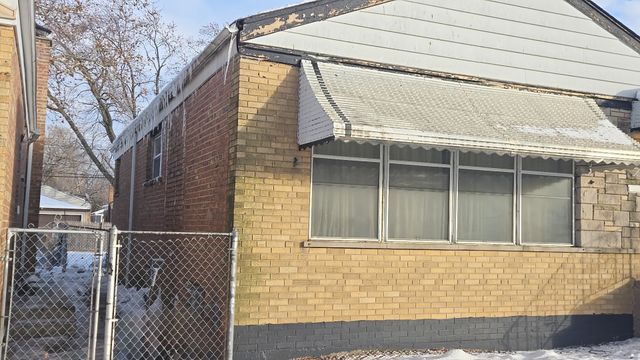 12343 S Lincoln Street, Calumet Park, IL 60827