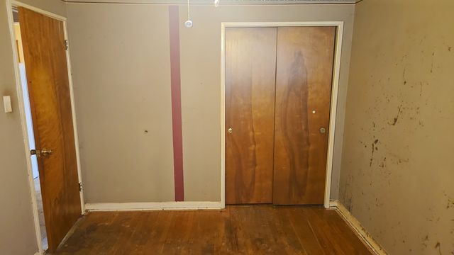 12343 S Lincoln Street, Calumet Park, IL 60827