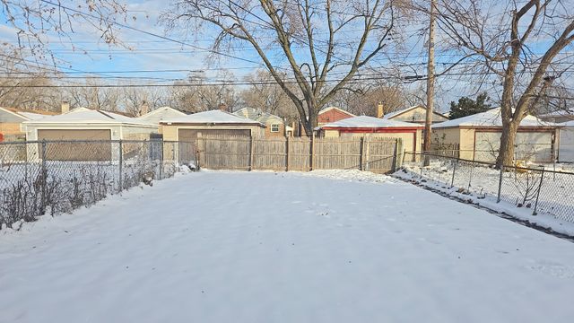 12343 S Lincoln Street, Calumet Park, IL 60827