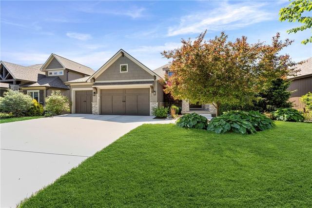 24775 W 98th Street, Lenexa, KS 66227