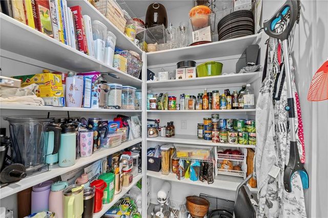 24775 W 98th Street, Lenexa, KS 66227