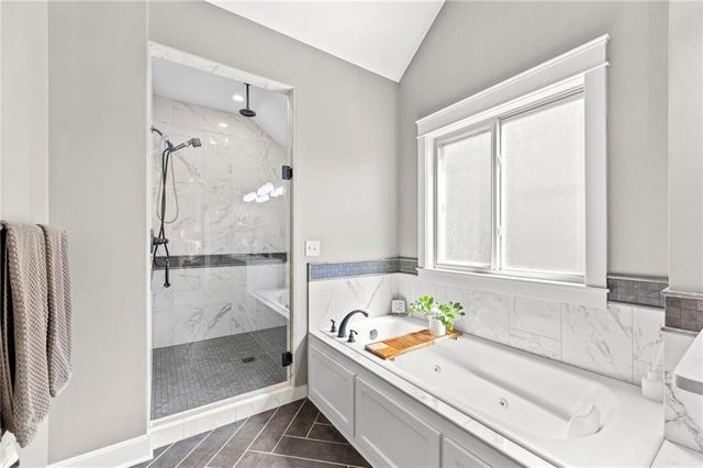 24775 W 98th Street, Lenexa, KS 66227