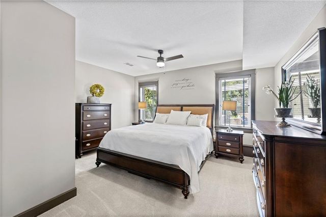24775 W 98th Street, Lenexa, KS 66227