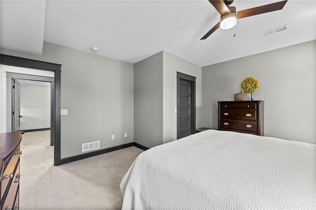 24775 W 98th Street, Lenexa, KS 66227
