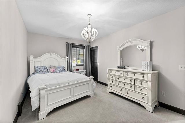24775 W 98th Street, Lenexa, KS 66227