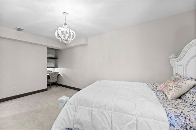 24775 W 98th Street, Lenexa, KS 66227