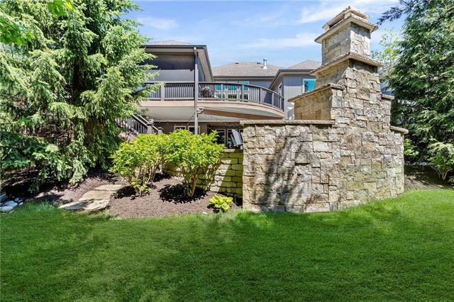24775 W 98th Street, Lenexa, KS 66227