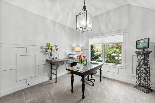 24775 W 98th Street, Lenexa, KS 66227