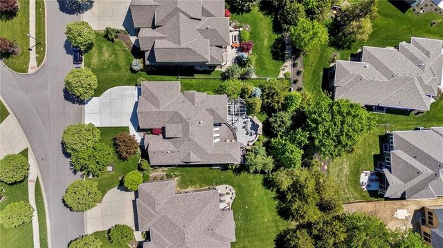 24775 W 98th Street, Lenexa, KS 66227