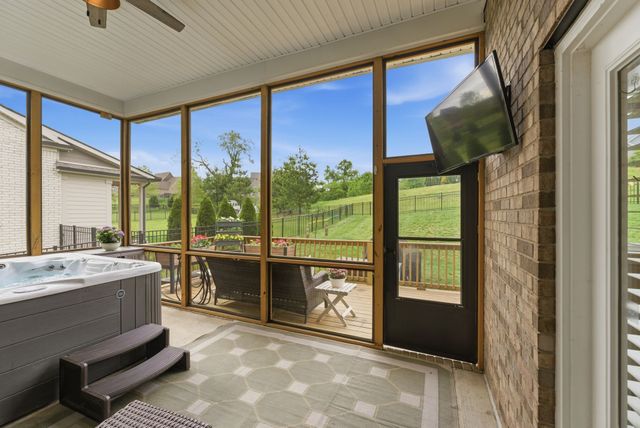 4025 Foxglove Farm Dr, Franklin, TN 37064