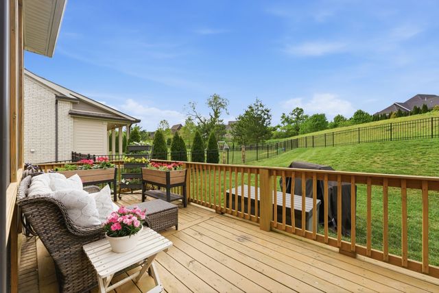 4025 Foxglove Farm Dr, Franklin, TN 37064