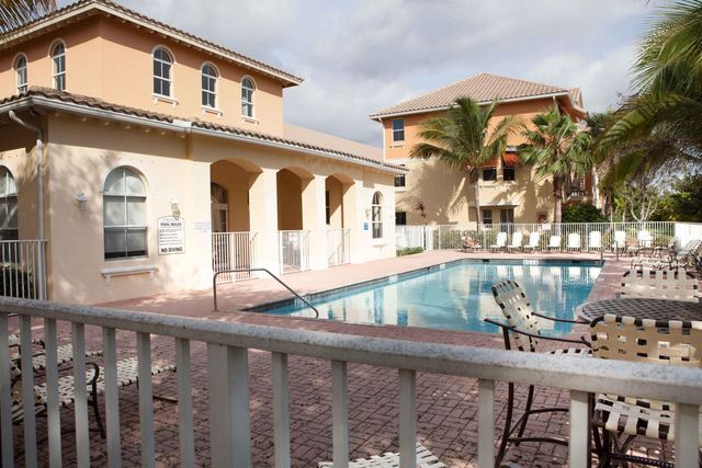 1264 VIA DE FOSSI, Boynton Beach, FL 33426