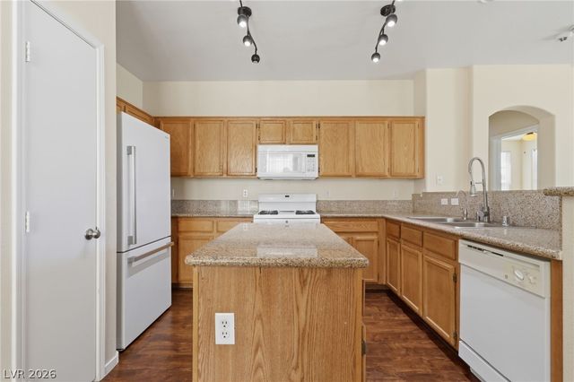 2528 Living Rock Street, Las Vegas, NV 89106