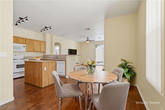 2528 Living Rock Street, Las Vegas, NV 89106