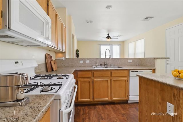 2528 Living Rock Street, Las Vegas, NV 89106