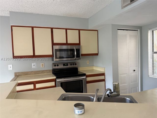 9999 Summerbreeze Dr 119, Sunrise, FL 33322