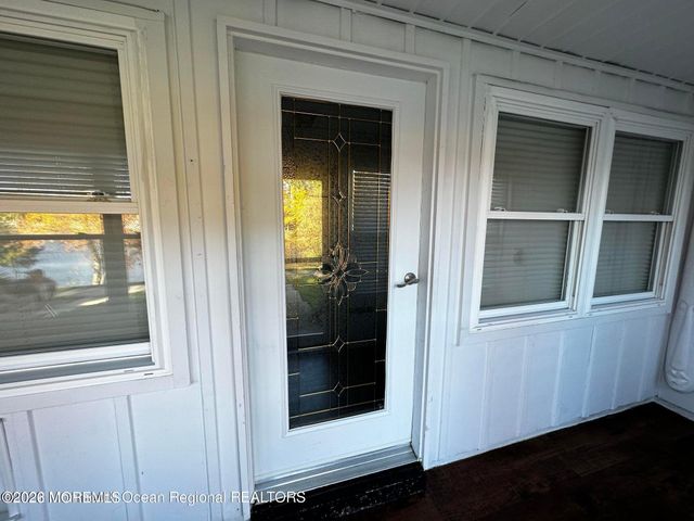 106 E Edinburgh Lane, Lakewood, NJ 08701