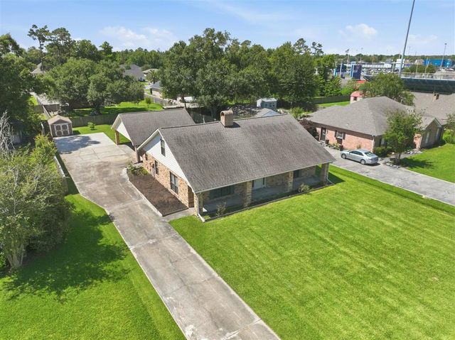 2007 Nicholas Street, Lake Charles, LA 70605