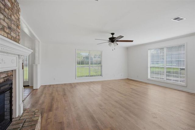 2007 Nicholas Street, Lake Charles, LA 70605