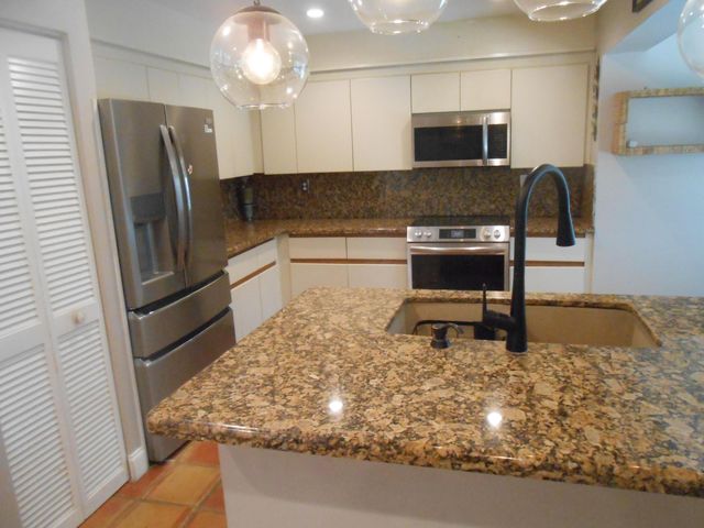 2158 Portland Avenue, Wellington, FL 33414