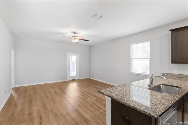 9215 Nubuck, Converse, TX 78109