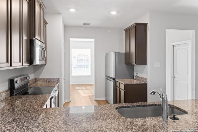 9215 Nubuck, Converse, TX 78109