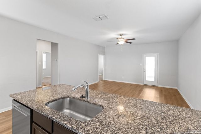 9215 Nubuck, Converse, TX 78109