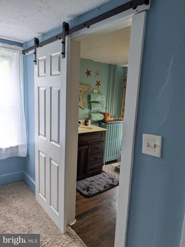 331 E 3RD ST, Mount Carmel, PA 17851