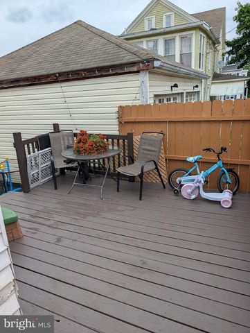 331 E 3RD ST, Mount Carmel, PA 17851