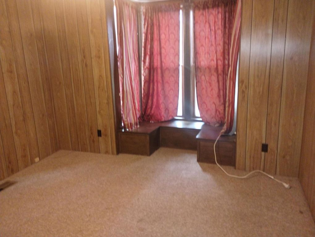 Image 9 of property listing at 207 N 8th Street, Mt Vernon, IL 62864
